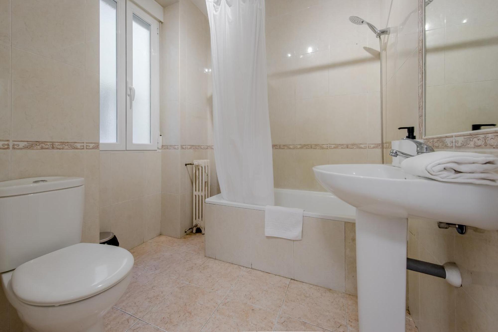 Classic Apt 7Pax En La Latina-Centro De Мадрид Экстерьер фото